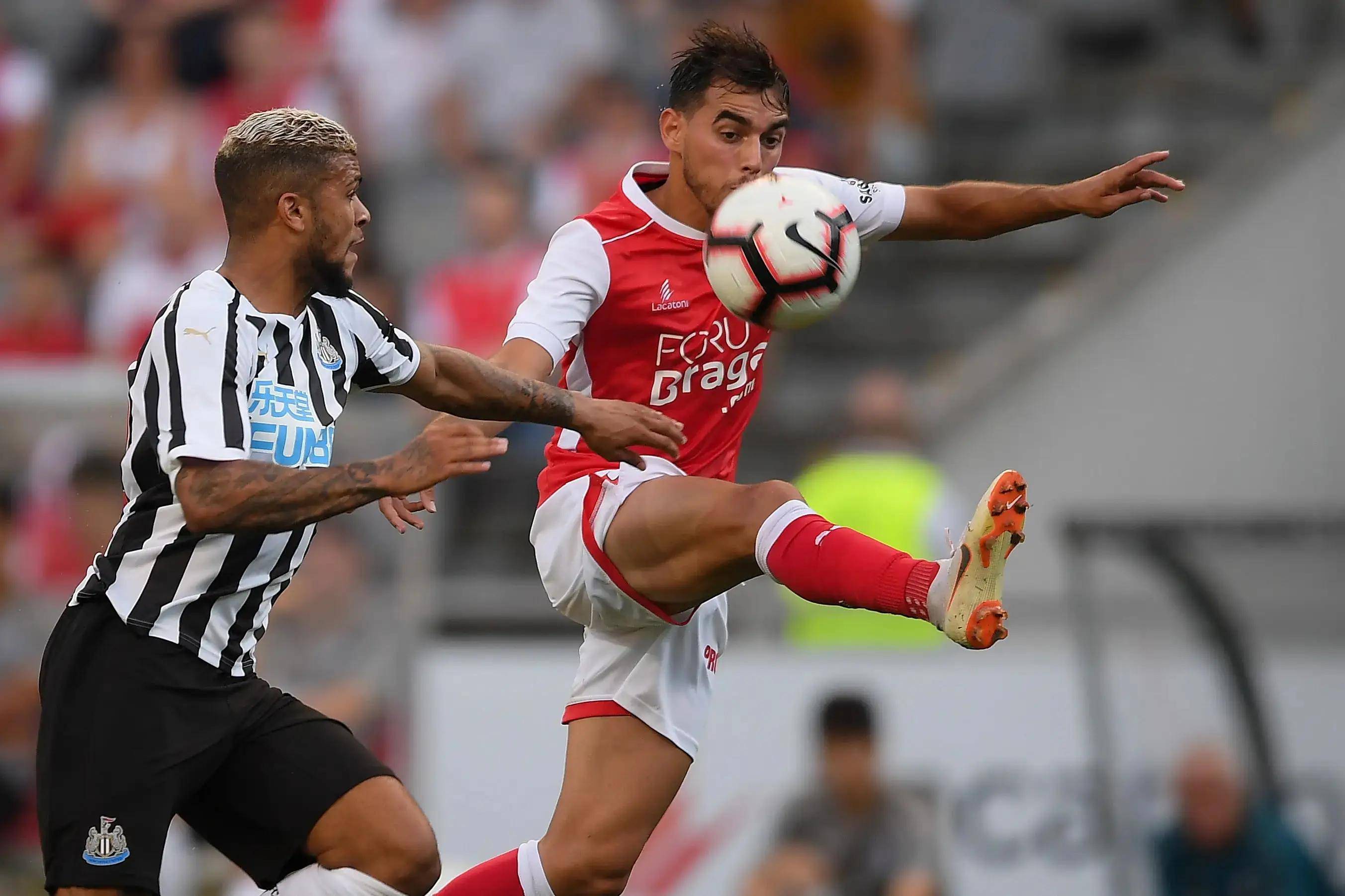 DB彩票平台-莱比锡红牛准备面对英超豪门的挑战