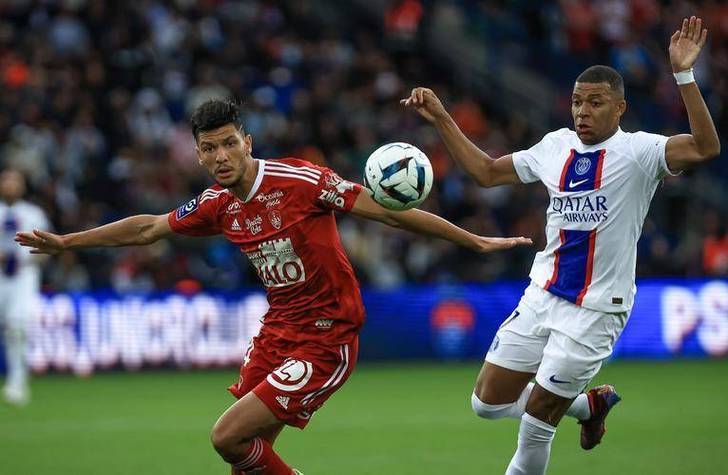 里尔挑战昂热，双方拼尽全力的简单介绍