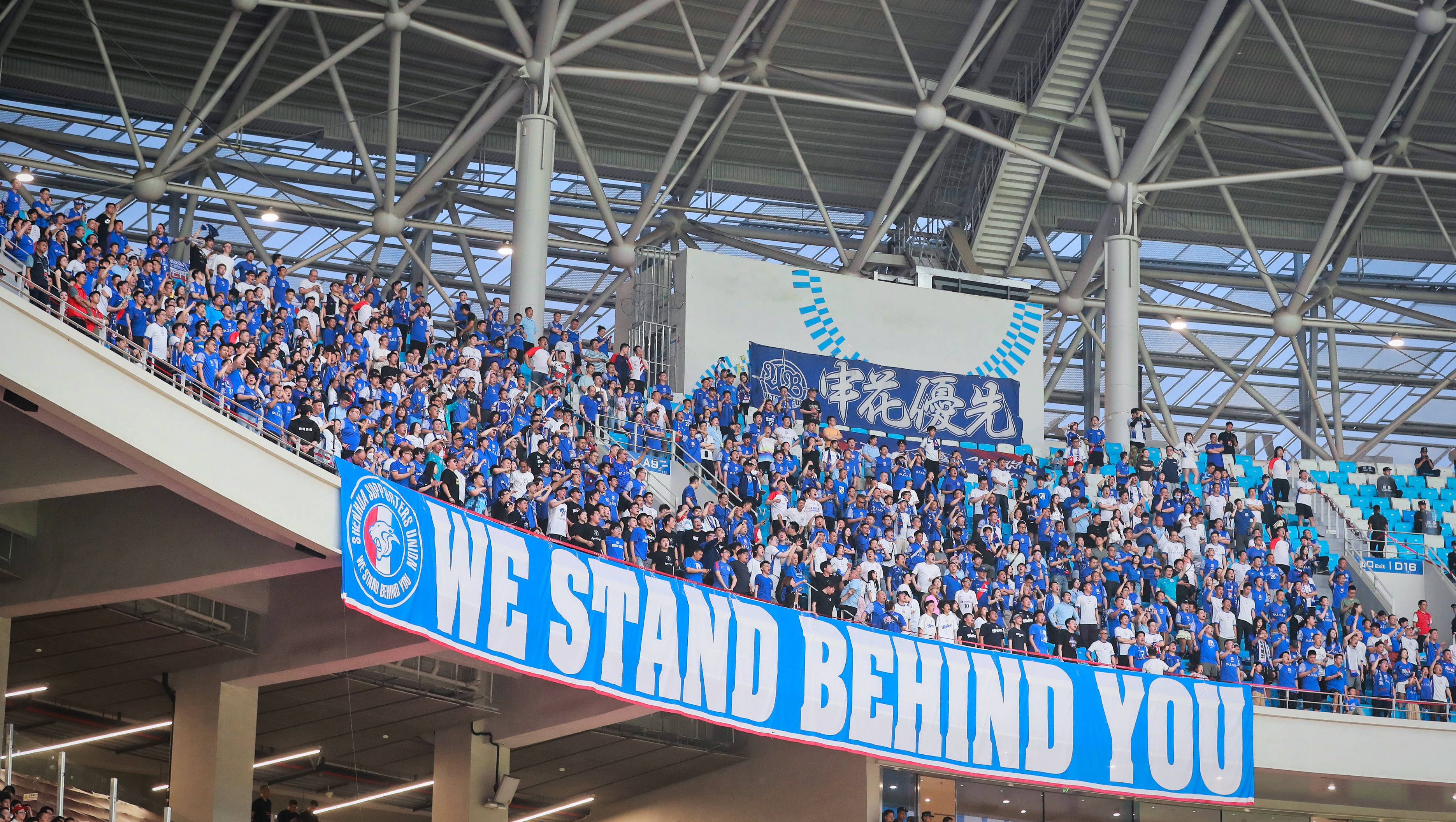 -包含成都女足尽取春赛三连胜，在积分榜登顶的词条