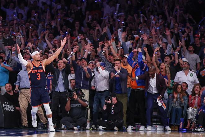 DB彩票入口-鹈鹕队击败尼克斯队，豪取场上胜利