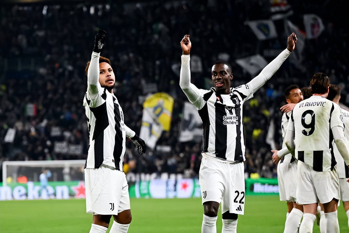 DB彩票入口-包含皇帝社瑞取得关键胜利，紧逼欧冠冠军的词条