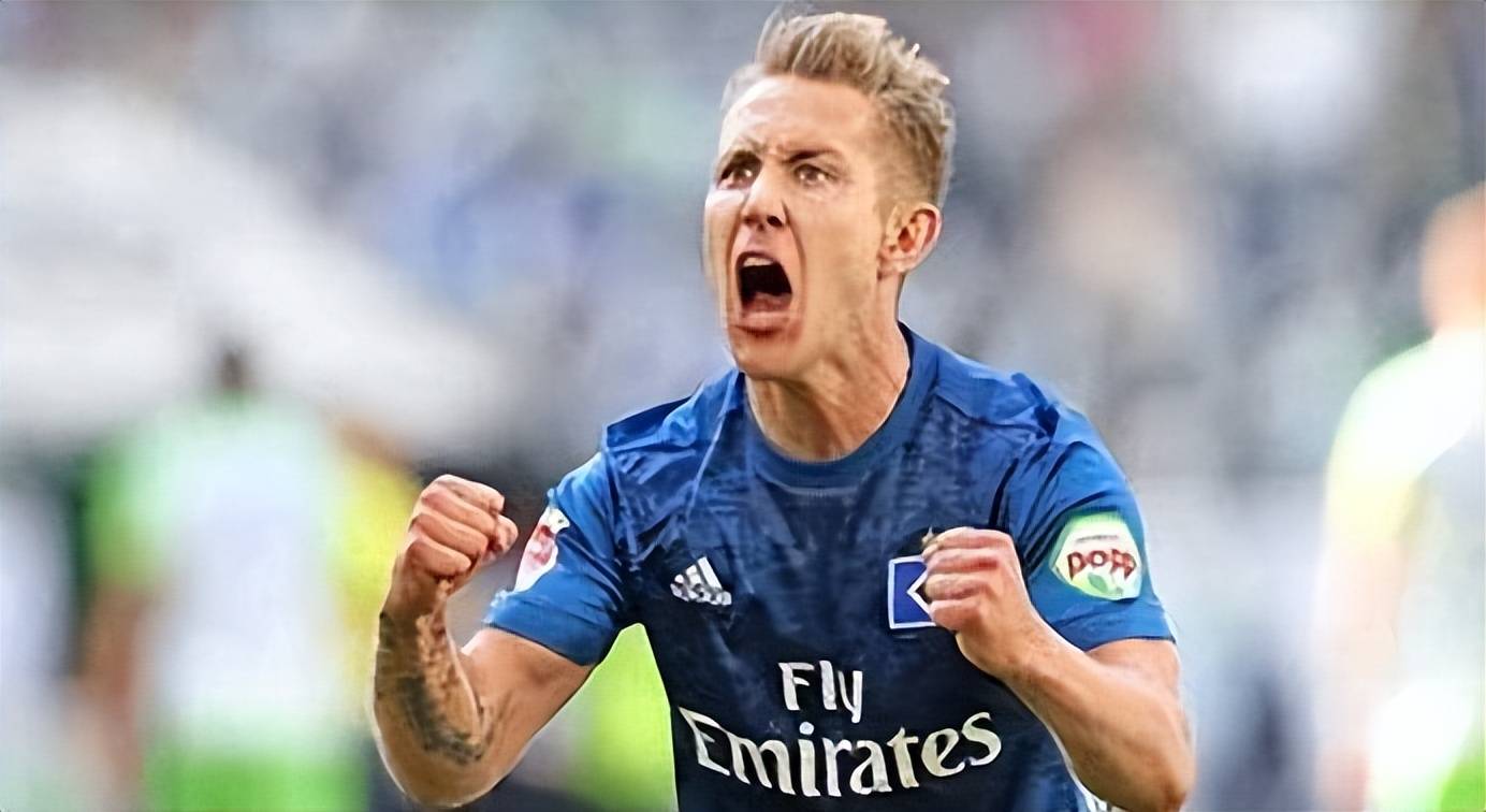 沙尔克04客场告捷，击败对手