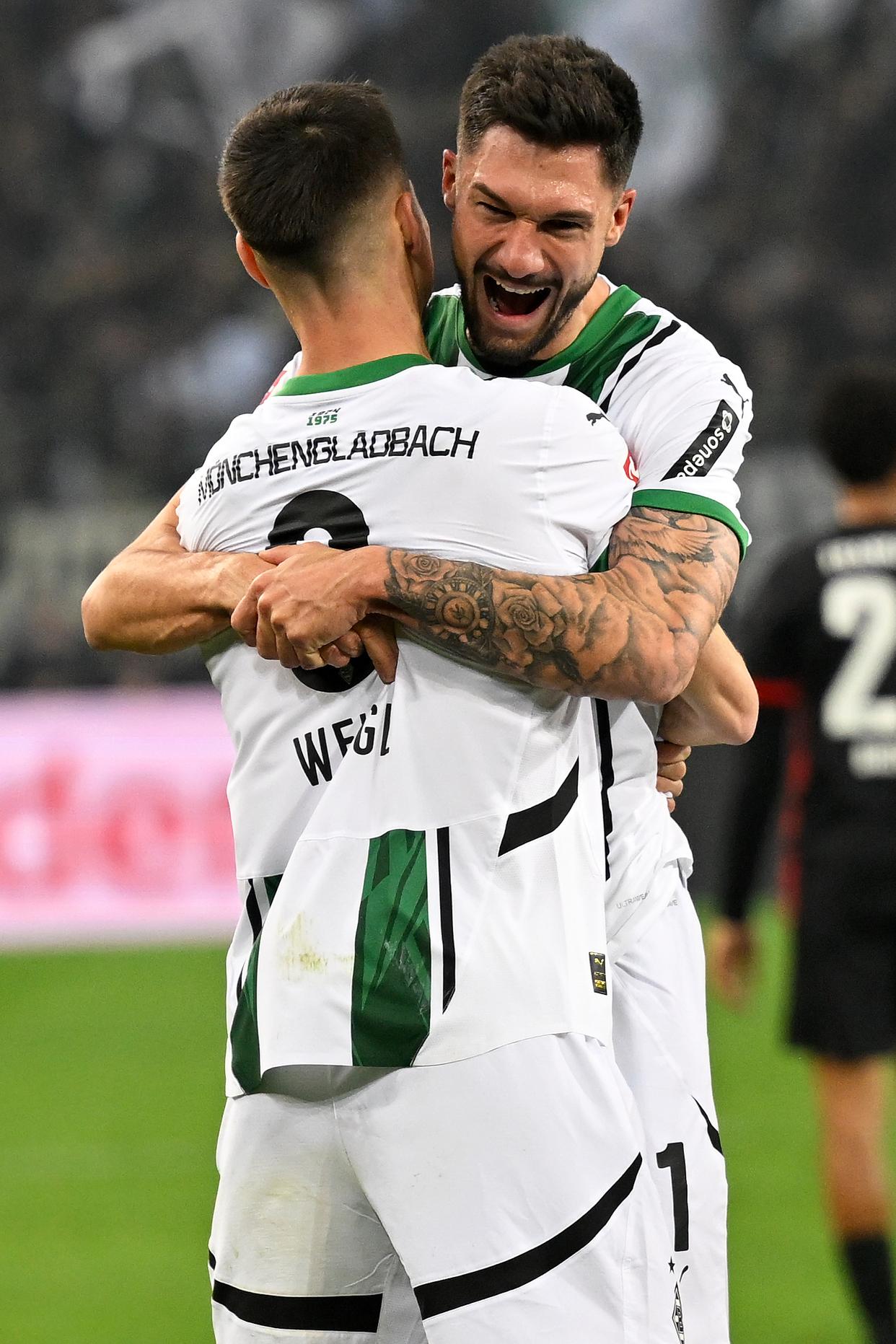 门兴格拉德巴赫连续三轮不胜，球队面临保级危机的简单介绍