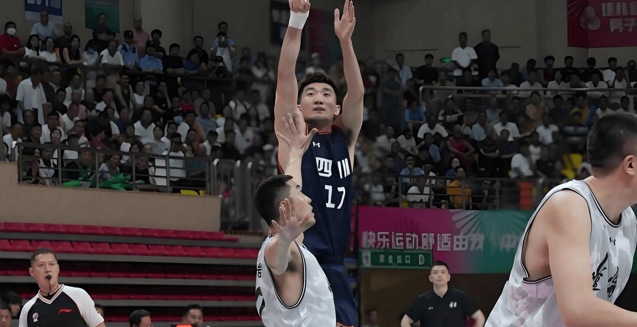 江苏男篮备战四川队，决胜时刻