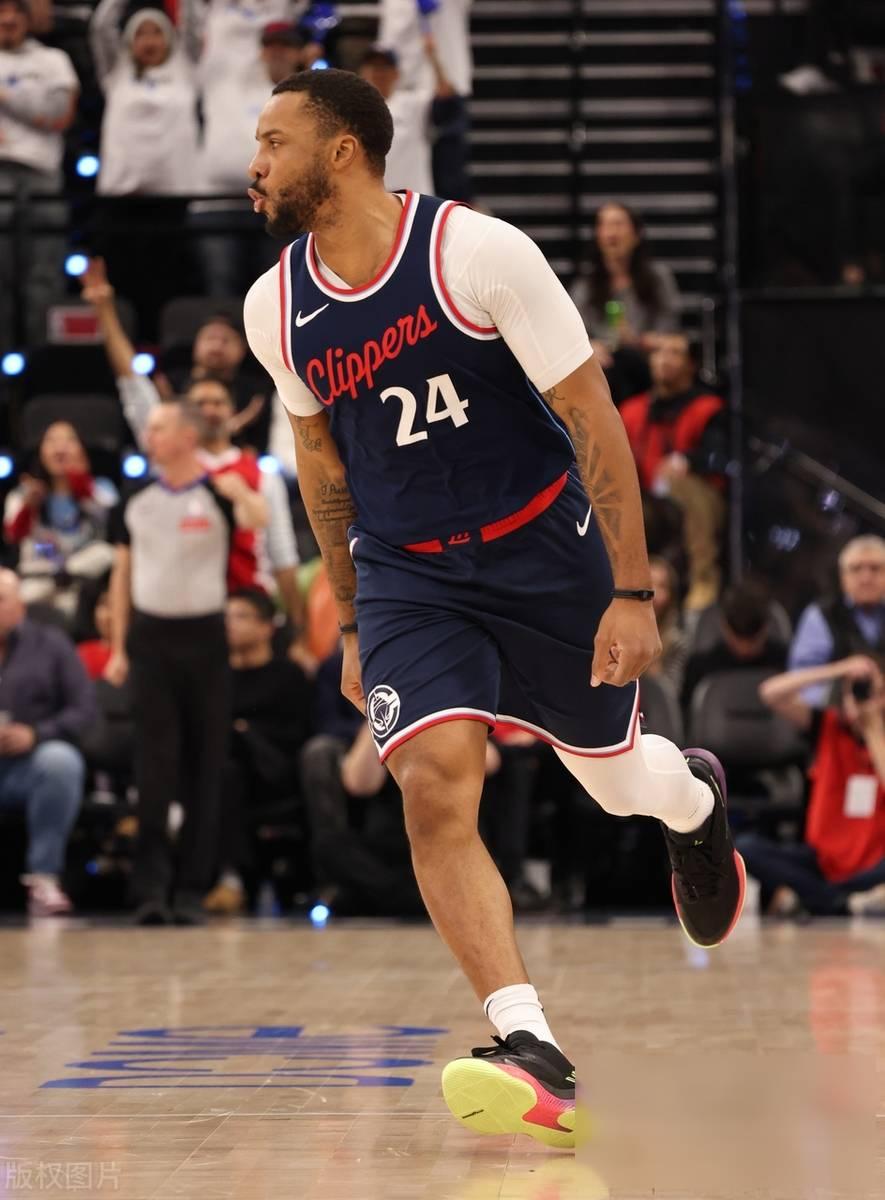 灰熊落败雄鹿，波格丹等球员联手助攻的简单介绍