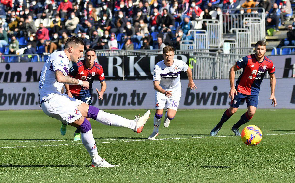 佛罗伦萨主场失利，临场遭遇阻拦