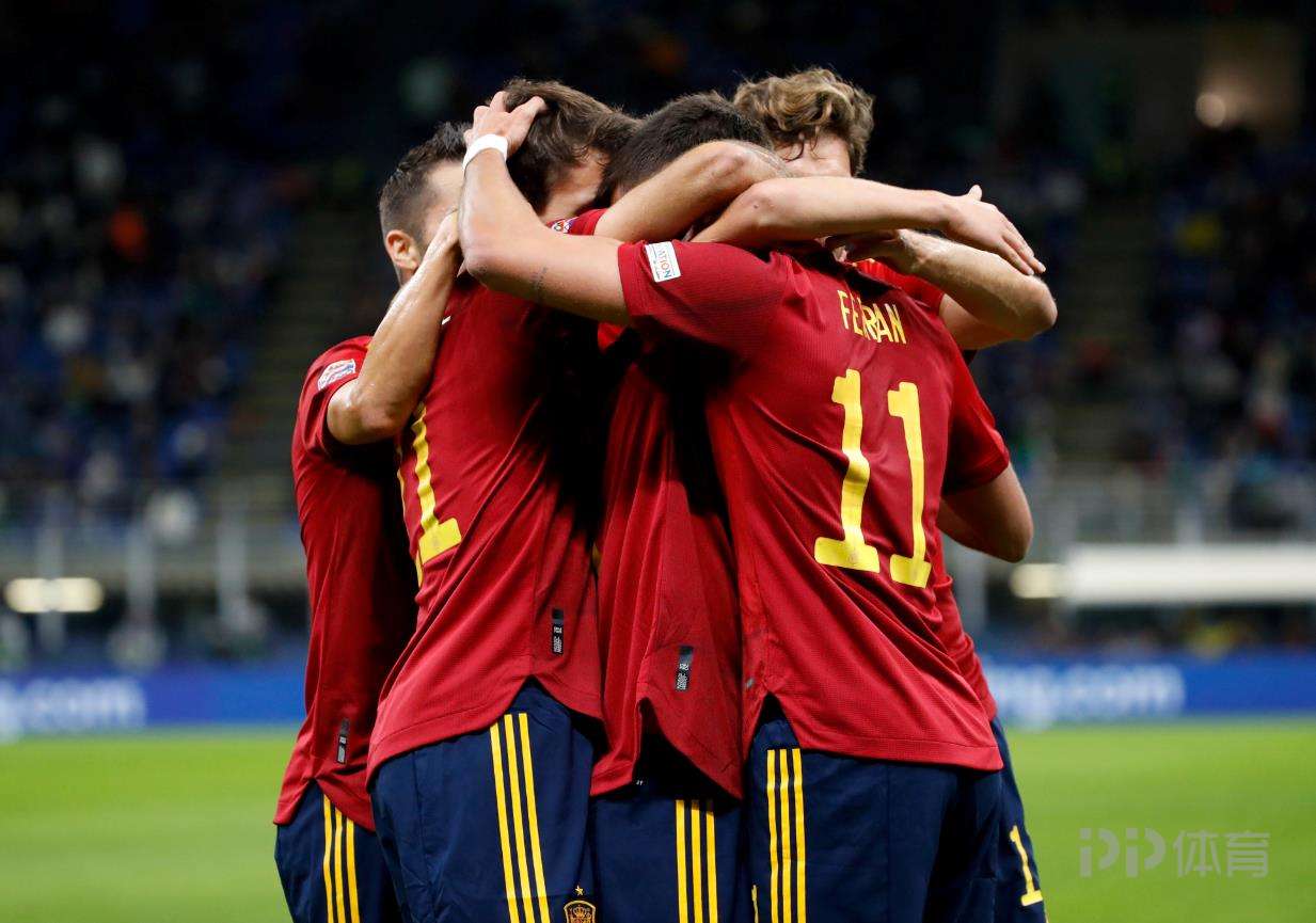 包含冰岛小组排名升至第二，实力将对手碾压的词条