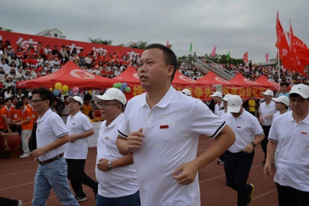 多宝彩票-船长带队斩获胜利，英勇无畏