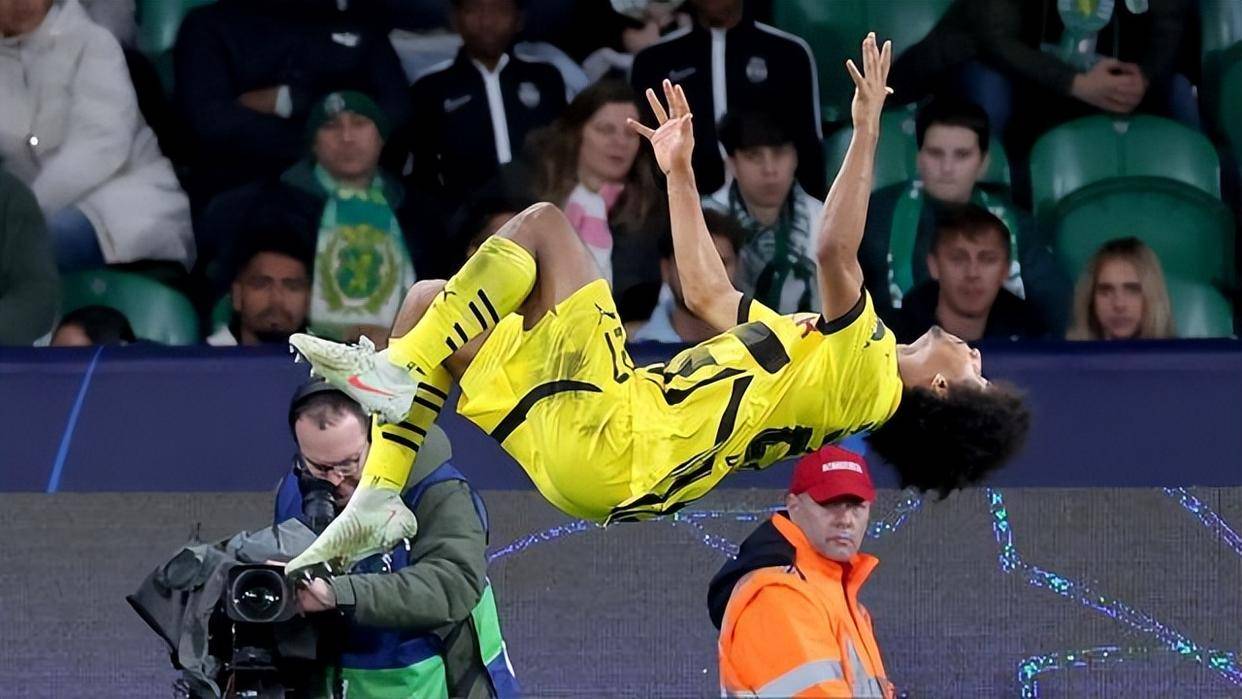 多特蒙德大胜对手，继续保持领先优势