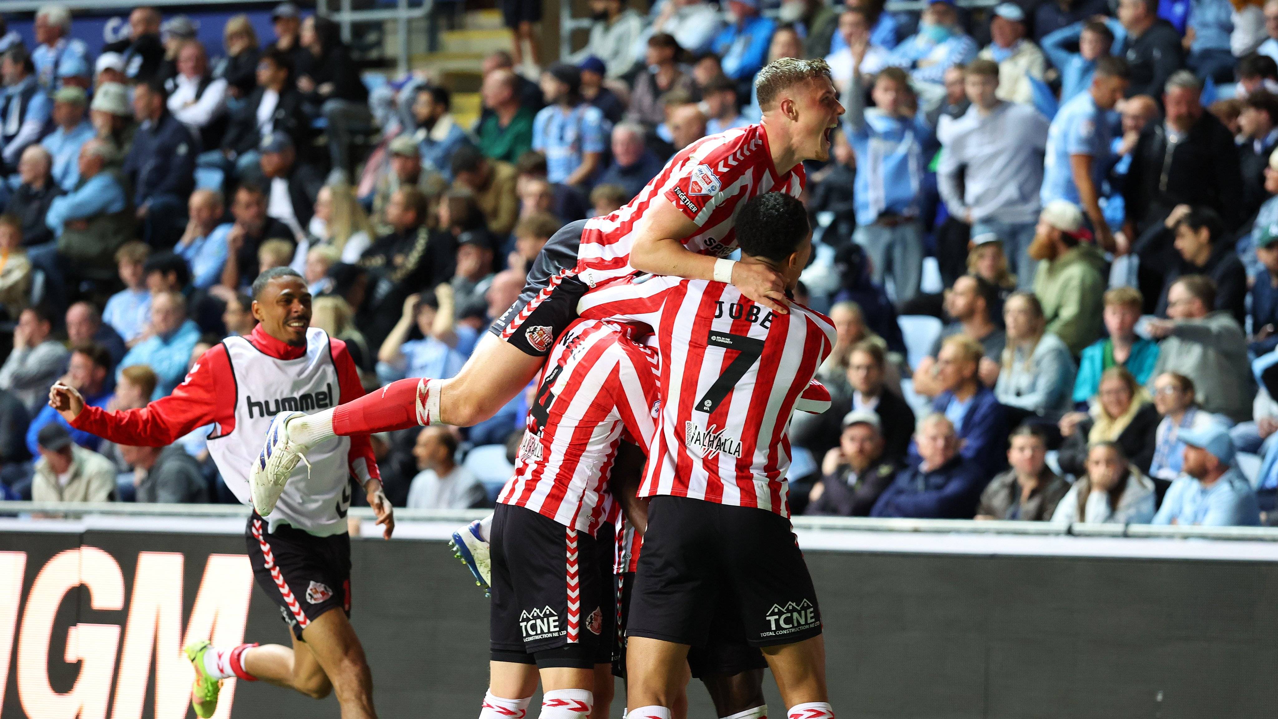 -包含桑德兰主场大胜，重返升级区的词条