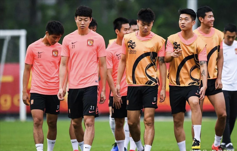 包含恒大阵容调整，全力备战下场比赛的词条