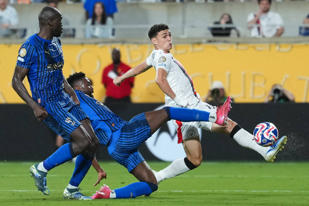 新西兰队在国际足球比赛中取得胜利