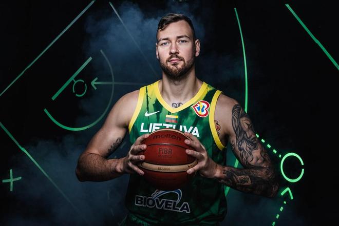 DB彩票官方网站-勇士大将突破自我极限，单场狂砍三双引领球队胜利