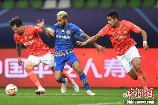 关于广州恒大3-2胜江苏苏宁，取得中超四连胜的信息