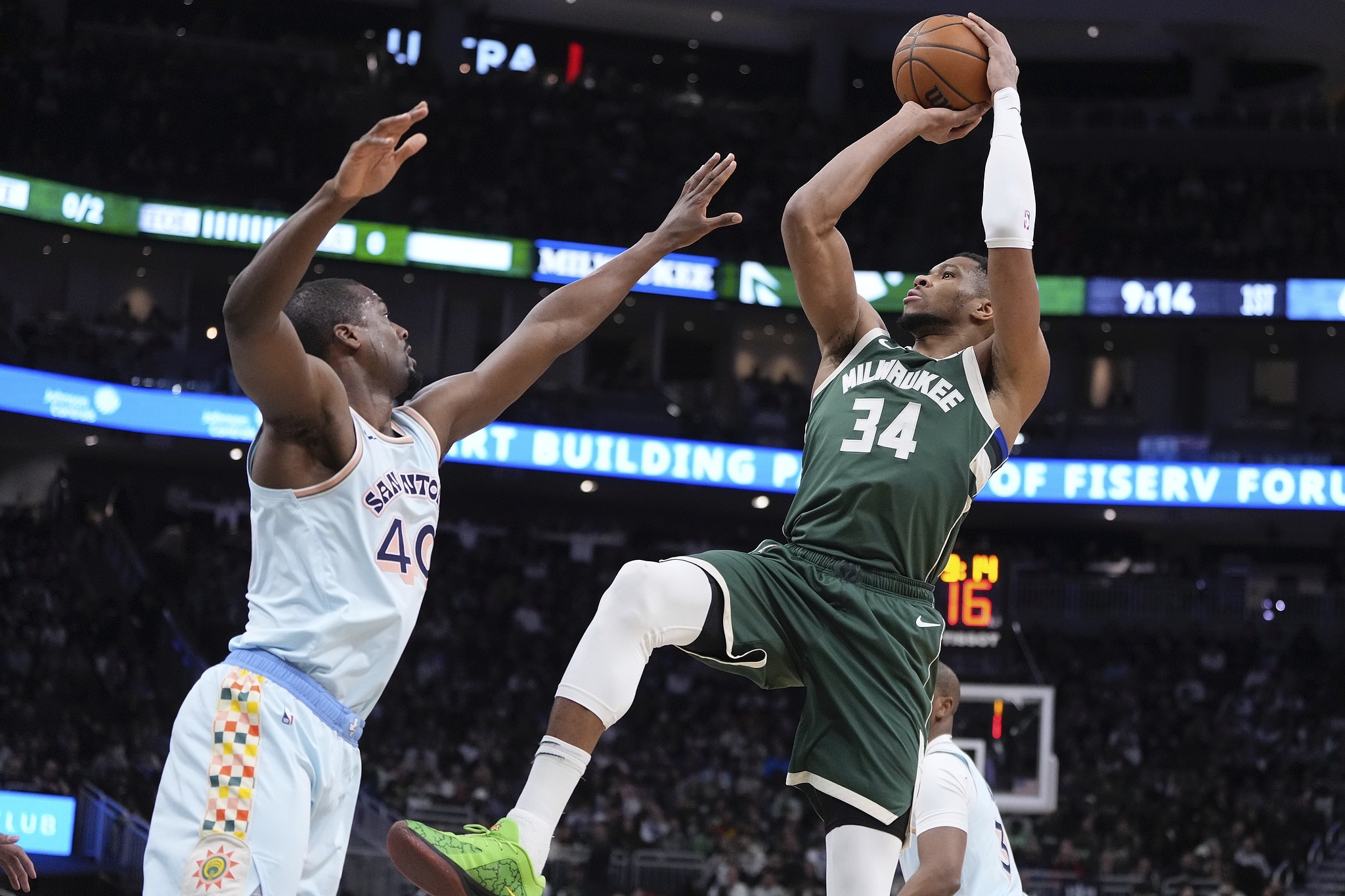 DB彩票入口-魔术胜马刺，NBA比赛近期实时速递